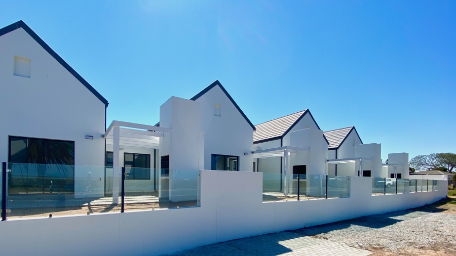 To Let 3 Bedroom Property for Rent in Laaiplek Western Cape